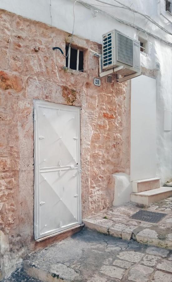 La Nicchia Di Zio Valerio Villa Ceglie Messapica Luaran gambar